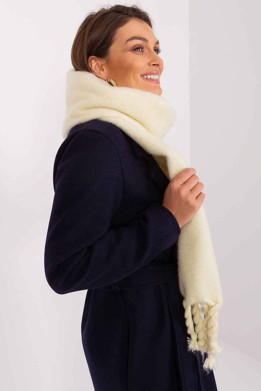  Shawl model 189883 AT 