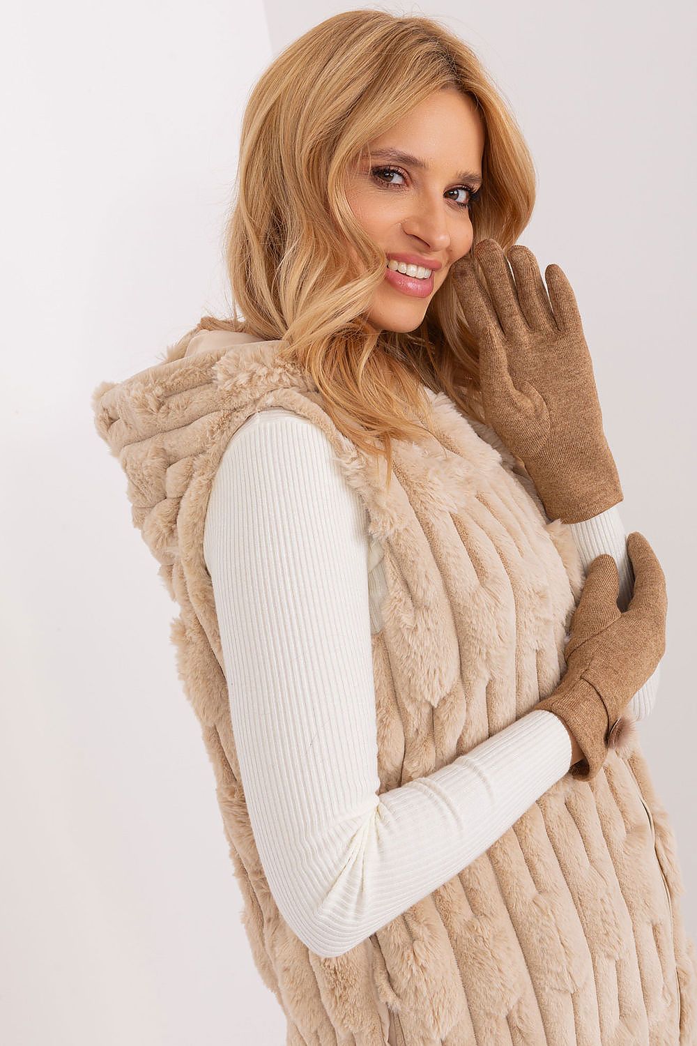  Gloves model 190800 AT 