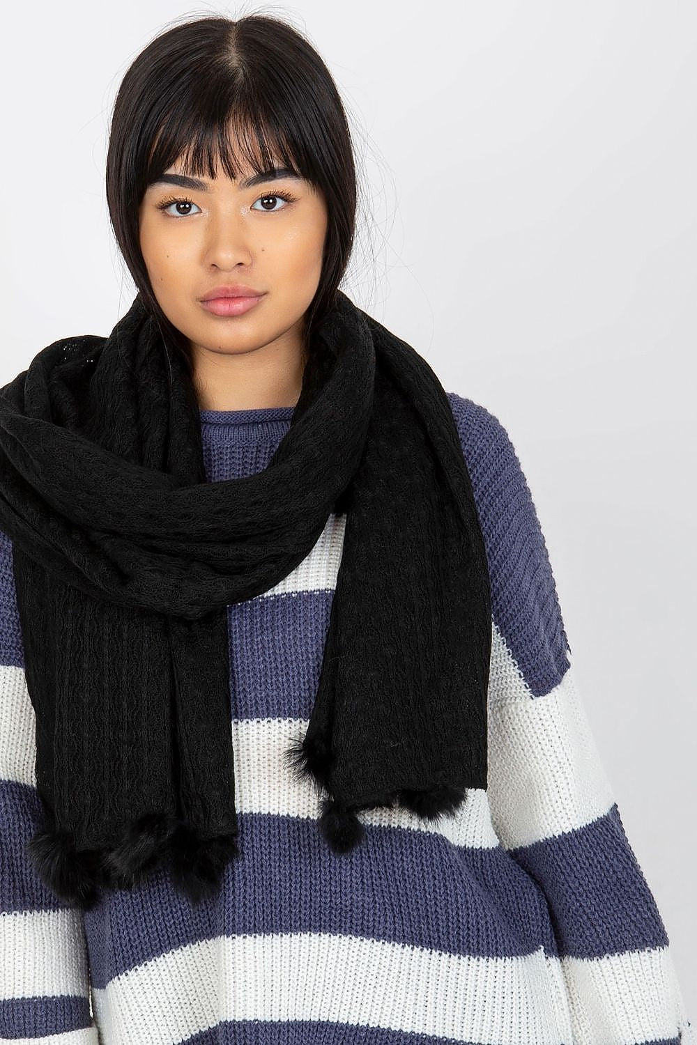  Shawl model 185907 AT 